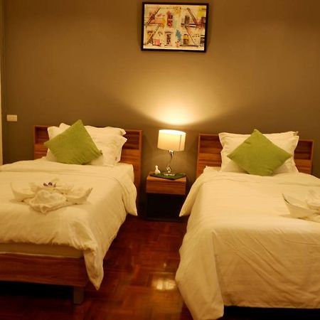 Serene Hostel Nimman Chiang Mai Esterno foto