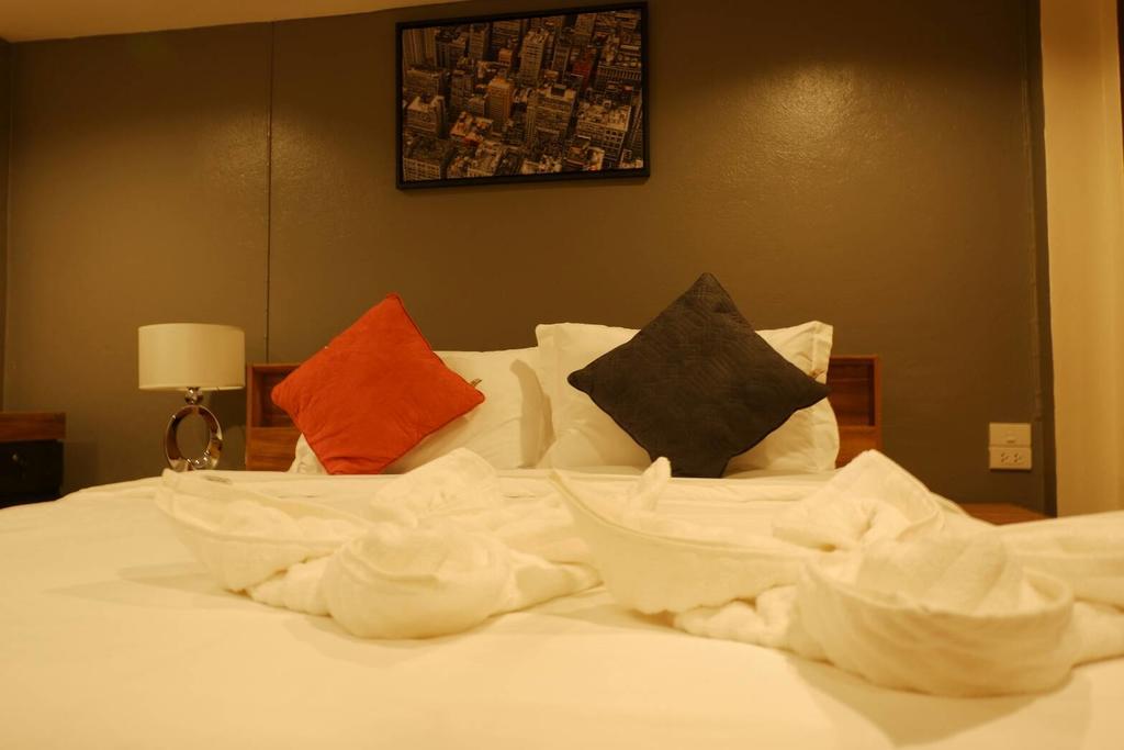 Serene Hostel Nimman Chiang Mai Esterno foto